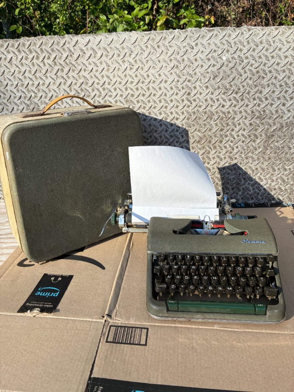 Vintage Olympia SM4 Portable Typewriter Green w/ Case West Germany Tested Works